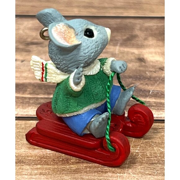 1991 HALLMARK KEEPSAKE ORNAMENT QX495-9 LOOK OUT BELOW TENDER TOUCHES MOUSE - Picture 5 of 6